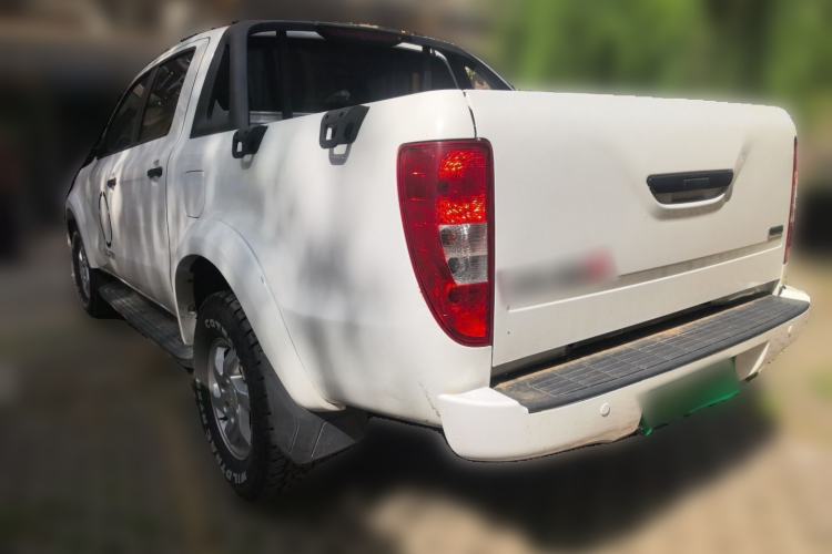 Used JMC Yuhu 5 2019 2.0T Diesel Manual 4x4 Advanced China VI Standard Rear Left 45 Deg