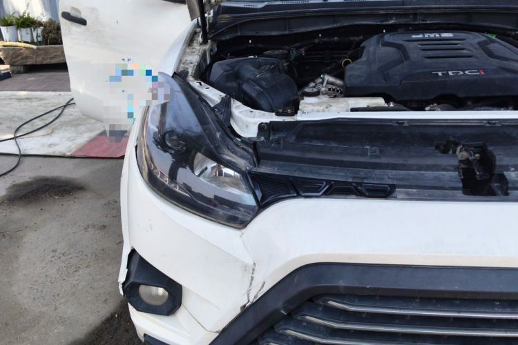 Used JMC Yuhu 5 2019 2.0T Diesel Manual 4x4 Advanced Version China VI Standard Long Wheelbase Right Front Headlight