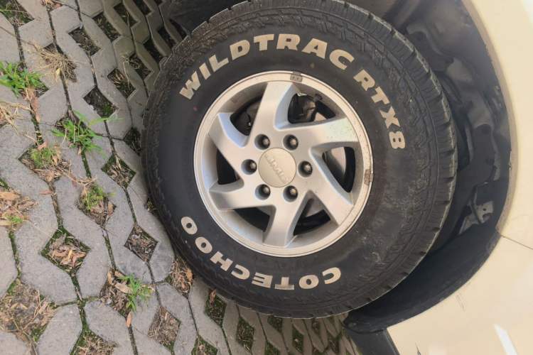 Used JMC Yuhu 5 2019 2.0T Diesel Manual 4x4 Advanced China VI Standard Right Front Wheel Hub