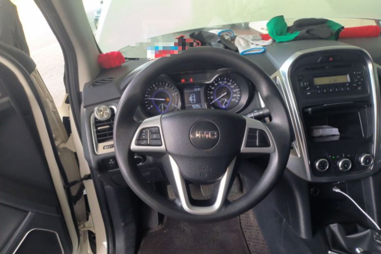 Used JMC Yuhu 5 2019 2.0T Diesel Manual 4x4 Advanced China VI Standard Steering Wheel