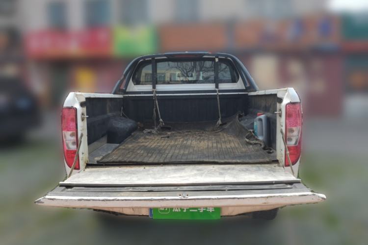 Used JMC Yuhu 5 2019 2.0T Diesel Manual Two-Wheel Drive Entry-Level China VI Standard Trunk