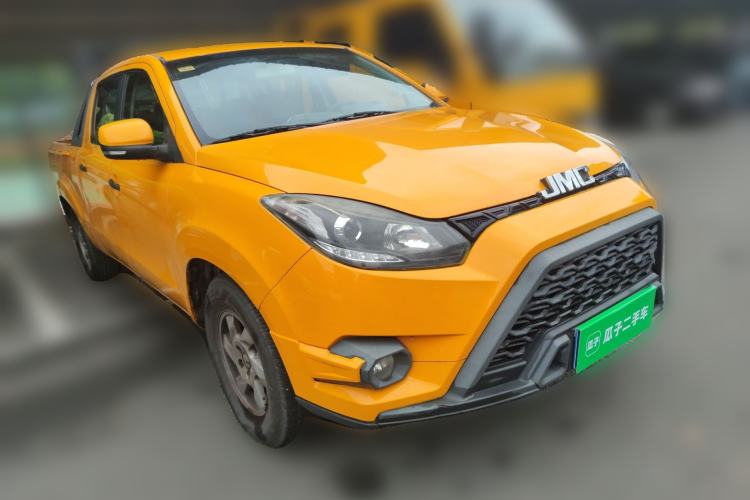 Used JMC Yuhu 5 2019 2.0T Diesel Manual Two-Wheel Drive Enhanced Version China VI Standard Long Wheelbase Front Right 45 Deg