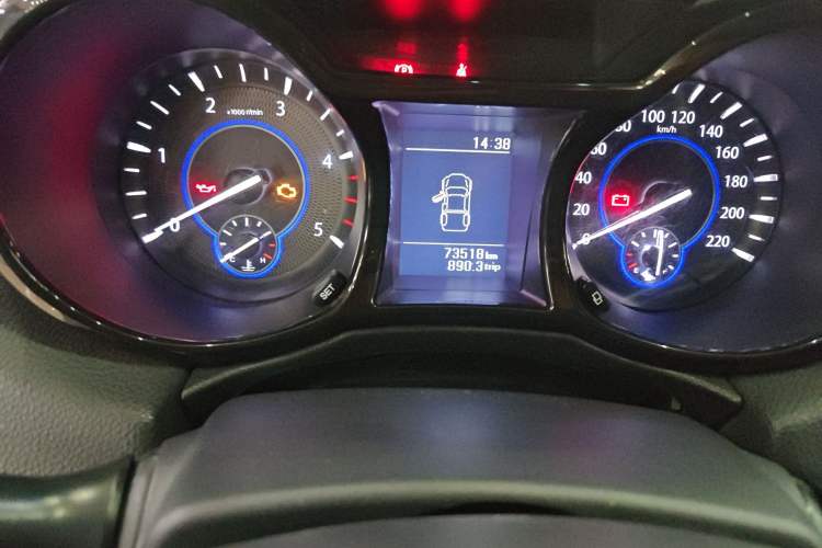 Used JMC Yuhu 5 2019 2.0T Diesel Manual Two-Wheel Drive Classic China VI Standard Odometer Close Up