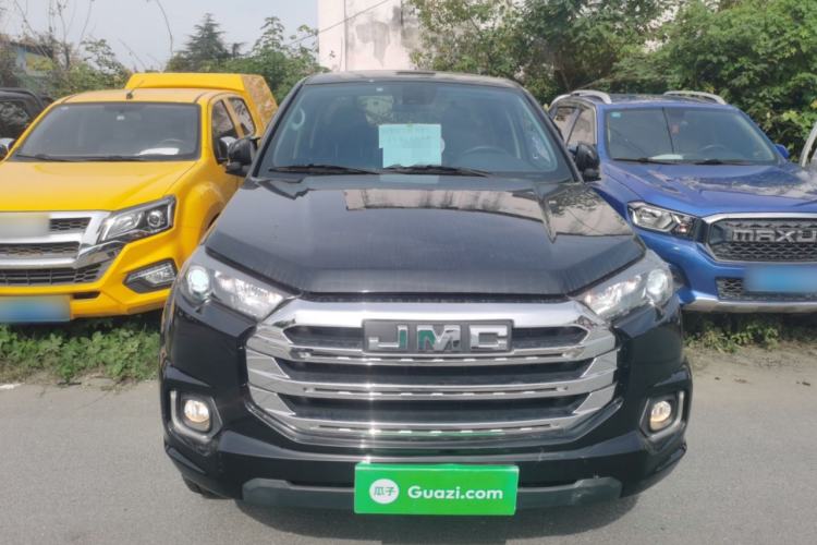 Used JMC Yuhu 7 2022 2.0T Manual Diesel Two-Wheel Drive Comfort Plus Long Wheelbase Exterior 1