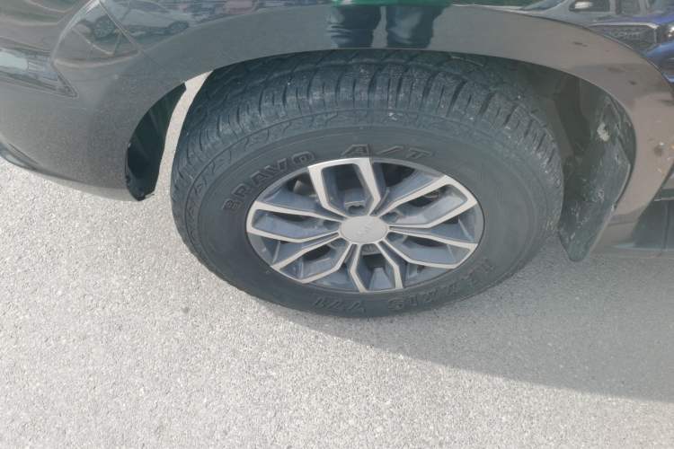 Used JMC Yuhu 7 2022 2.0T Manual Diesel Two-Wheel Drive Comfort Plus Long Wheelbase Exterior 7