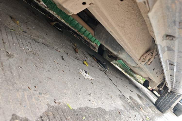 Used JMC Yuhu 7 2012 2.4T Two-Wheel Drive Manual Standard Edition JX4D24 Chassis Front Left