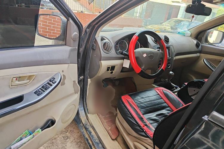 Used JMC Yuhu 7 2012 2.4T Two-Wheel Drive Manual Standard Edition JX4D24 Driver Seat