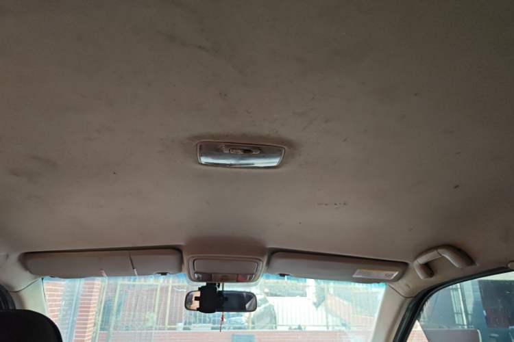 Used JMC Yuhu 7 2012 2.4T Two-Wheel Drive Manual Standard Edition JX4D24 Headliner