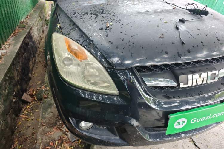 Used JMC Yuhu 7 2012 2.4T Two-Wheel Drive Manual Standard Edition JX4D24 Right Front Headlight