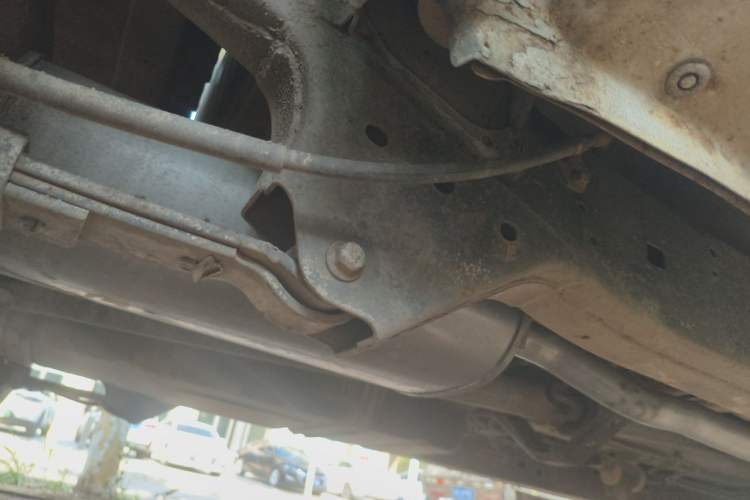Used JMC Yuhu 7 2012 2.4L Two-Wheel Drive Manual Standard Edition 4G69 Chassis Rear Right