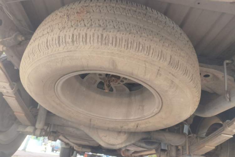 Used JMC Yuhu 7 2012 2.4L Two-Wheel Drive Manual Standard Edition 4G69 Chassis Rear