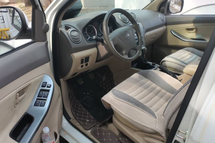 Used JMC Yuhu 7 2012 2.4L 4x4 Manual Standard Edition 4G69 Driver Seat