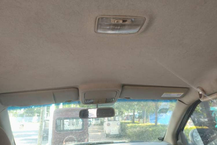 Used JMC Yuhu 7 2012 2.4L Two-Wheel Drive Manual Standard Edition 4G69 Headliner