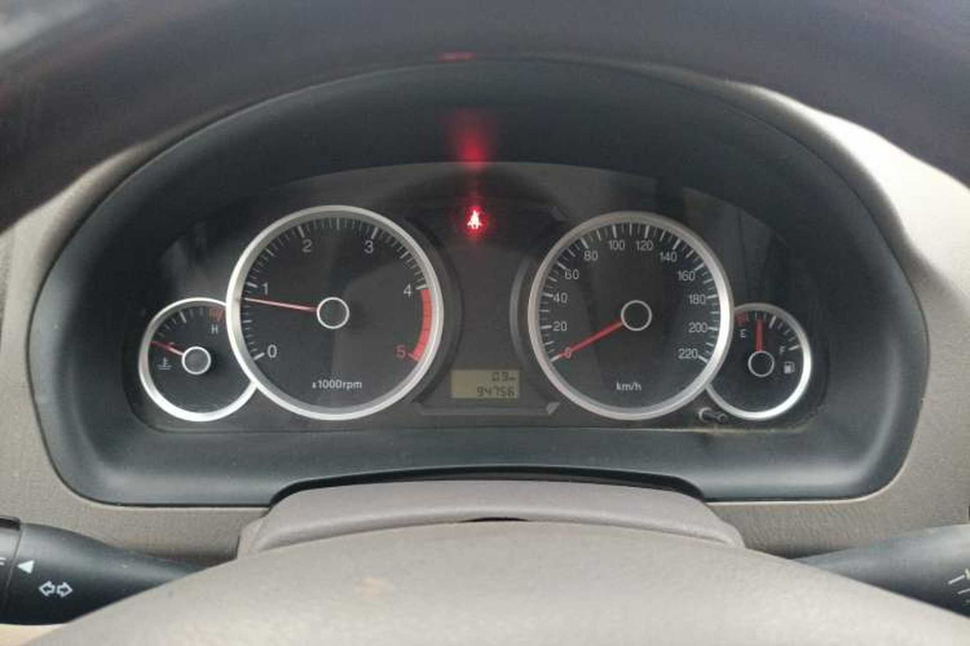 Used JMC Yuhu 7 2012 2.4T Two-Wheel Drive Manual Luxury Edition JX4D24 Instrument Cluster