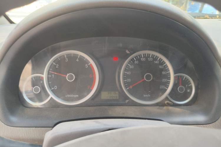 Used JMC Yuhu 7 2012 2.4L Two-Wheel Drive Manual Standard Edition 4G69 Instrument Cluster