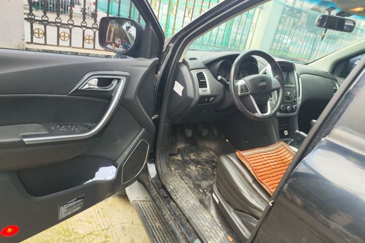 Used JMC Yuhu 7 2016 2.4T Four-Wheel Drive Luxury Edition JX4D24 Driver Seat