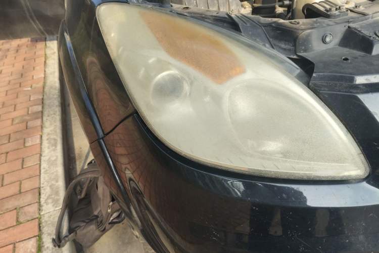 Used JMC Yuhu 7 2016 2.4T Four-Wheel Drive Luxury Edition JX4D24 Right Front Headlight
