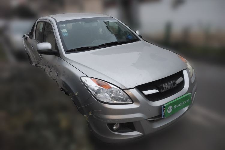 Used JMC Yuhu 7 2016 2.4T Two-Wheel Drive Luxury Edition JX4D24 Front Right 45 Deg