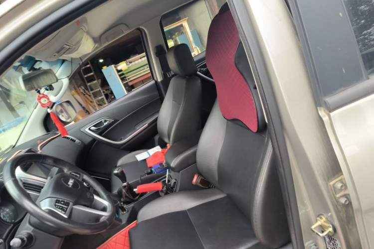 Used JMC Yuhu 7 2016 2.4L Four-Wheel Drive Ultra-Luxury 4G69 Left Front Seat