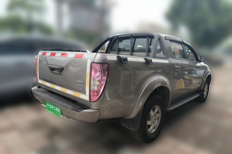 Used JMC Yuhu 7 2016 2.4L Four-Wheel Drive Ultra-Luxury 4G69 Rear Right 45 Deg