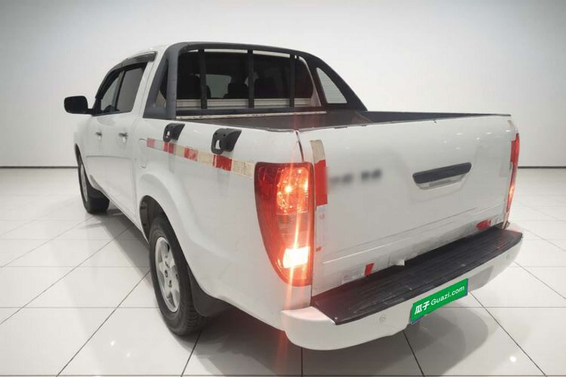 Used JMC Yuhu 7 2016 2.4T Two-Wheel Drive Luxury Edition JX4D24 Exterior 2
