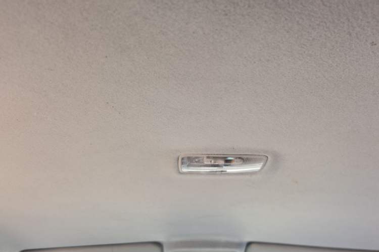 Used JMC Yuhu 7 2016 2.4T Four-Wheel Drive Luxury Edition JX4D24 Headliner