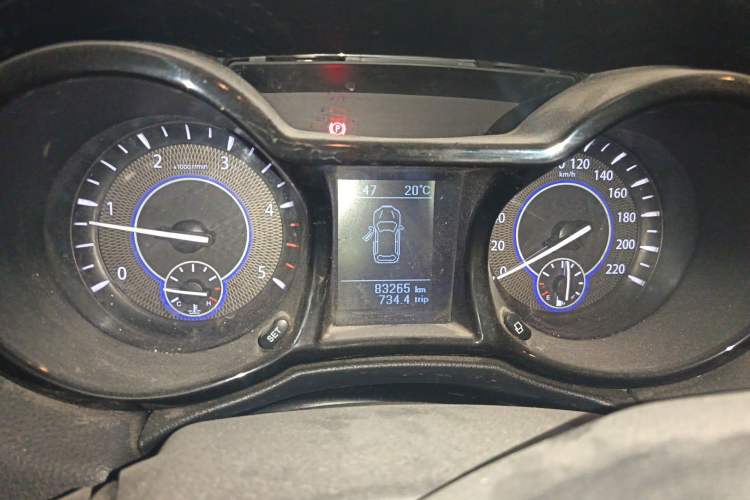 Used JMC Yuhu 7 2016 2.4T Two-Wheel Drive Luxury Edition JX4D24 Instrument Cluster