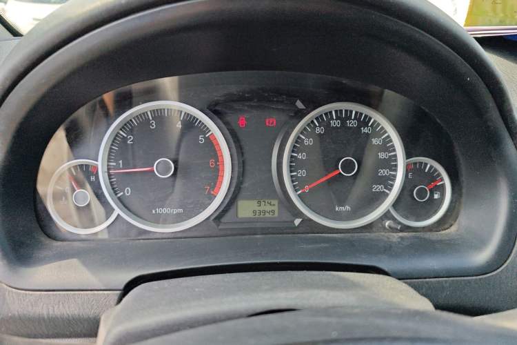 Used JMC Yuhu 7 2016 2.4L Two-Wheel Drive Luxury Version 4G69 Instrument Cluster