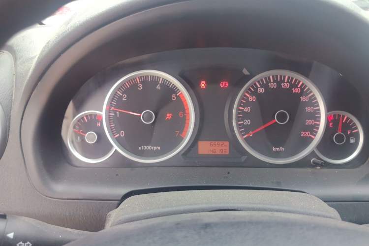 Used JMC Yuhu 7 2016 2.4L Four-Wheel Drive Luxury Version 4G69 Instrument Cluster