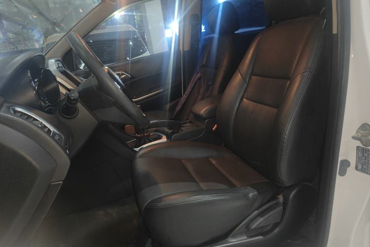 Used JMC Yuhu 7 2016 2.4T Two-Wheel Drive Luxury Edition JX4D24 Left Front Seat