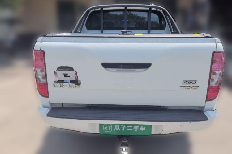Used JMC Yuhu 7 2016 2.4T Four-Wheel Drive Luxury Edition JX4D24 Rear