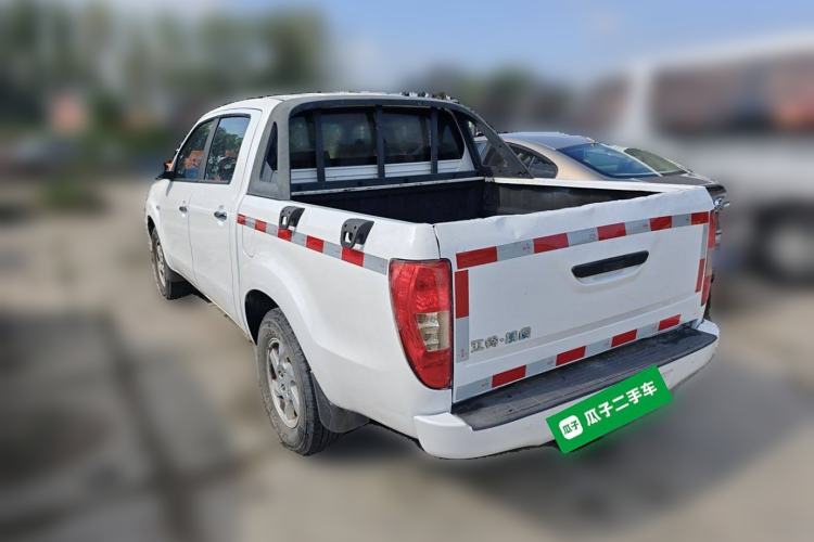 Used JMC Yuhu 7 2016 2.4L Two-Wheel Drive Luxury Version 4G69 Rear Left 45 Deg