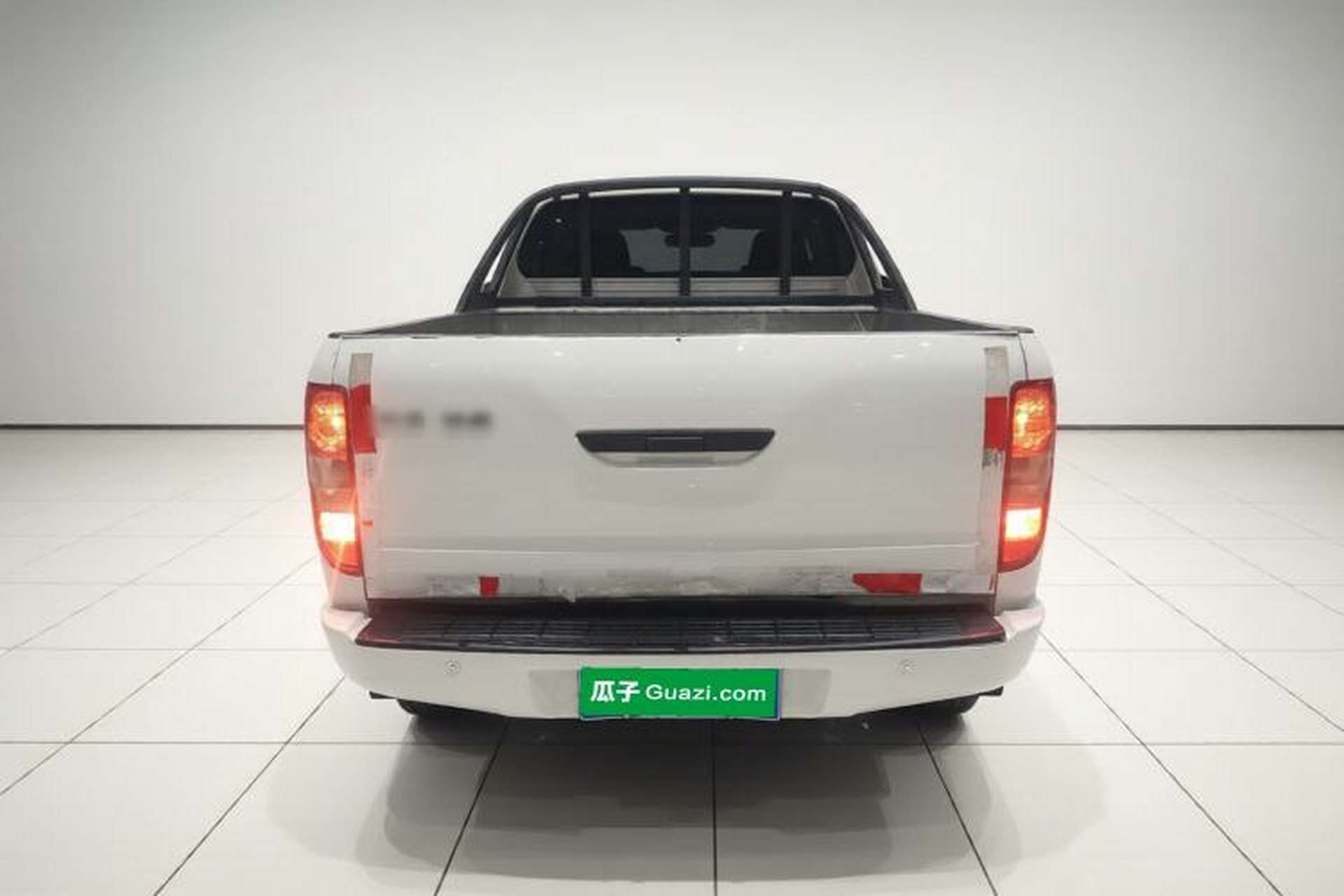Used JMC Yuhu 7 2016 2.4T Two-Wheel Drive Luxury Edition JX4D24 Rear