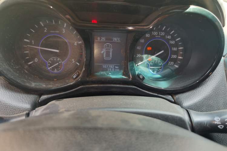 Used JMC Yuhu 7 2017 2.4T Classic Edition Diesel 4x4 Luxury Version JX4D24A5L Odometer Close Up