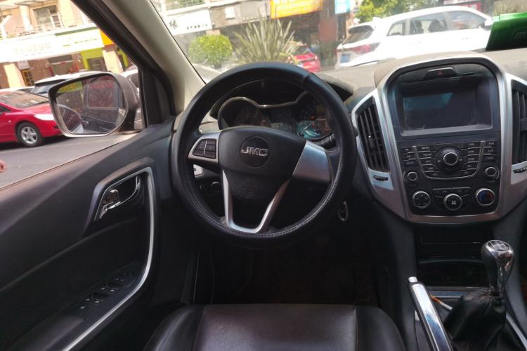 Used JMC Yuhu 7 2017 2.4T Classic Edition Diesel 4x4 Luxury Version JX4D24A5L Steering Wheel