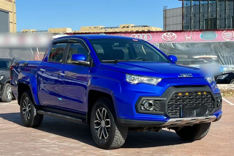 Used JMC Yuhu 7 2017 2.0T Gasoline Automatic 4x4 Luxury Edition JX4G20A5L Exterior 3