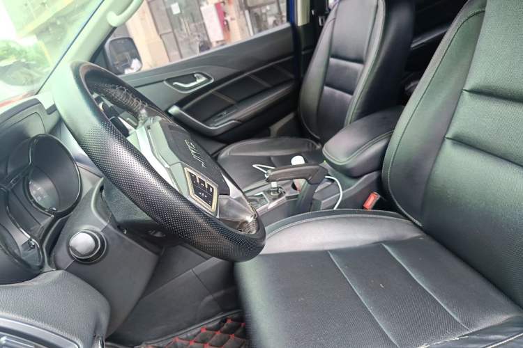 Used JMC Yuhu 7 2017 2.0T Gasoline Automatic 4x4 Ultra-Luxury Version JX4G20A5L Left Front Seat