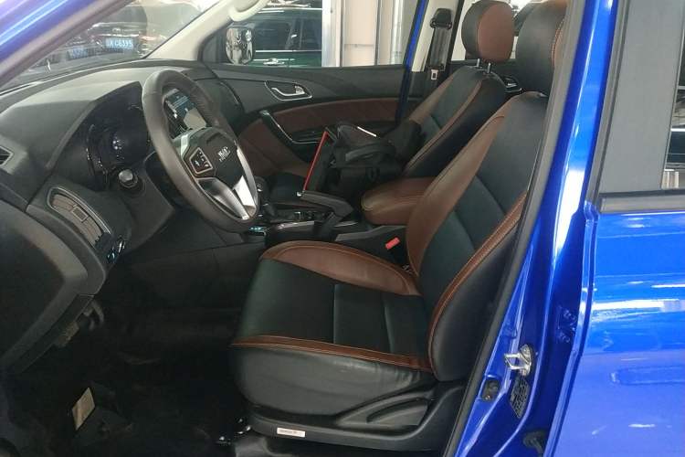 Used JMC Yuhu 7 2017 2.0T Gasoline Automatic 4x4 Luxury Edition JX4G20A5L Left Front Seat