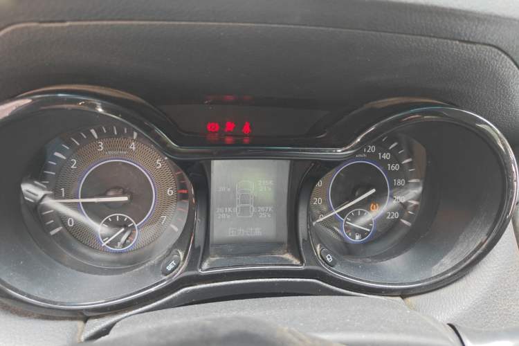 Used JMC Yuhu 7 2017 2.0T Gasoline Manual 4x4 Luxury Edition JX4G20A5L Instrument Cluster