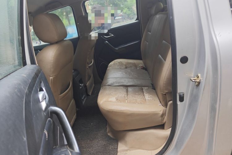 Used JMC Yuhu 7 2017 2.0T Gasoline Manual 4x4 Luxury Edition JX4G20A5L Left Rear Seat