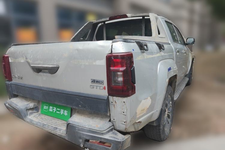 Used JMC Yuhu 7 2017 2.0T Gasoline Manual 4x4 Luxury Edition JX4G20A5L Rear Right 45 Deg