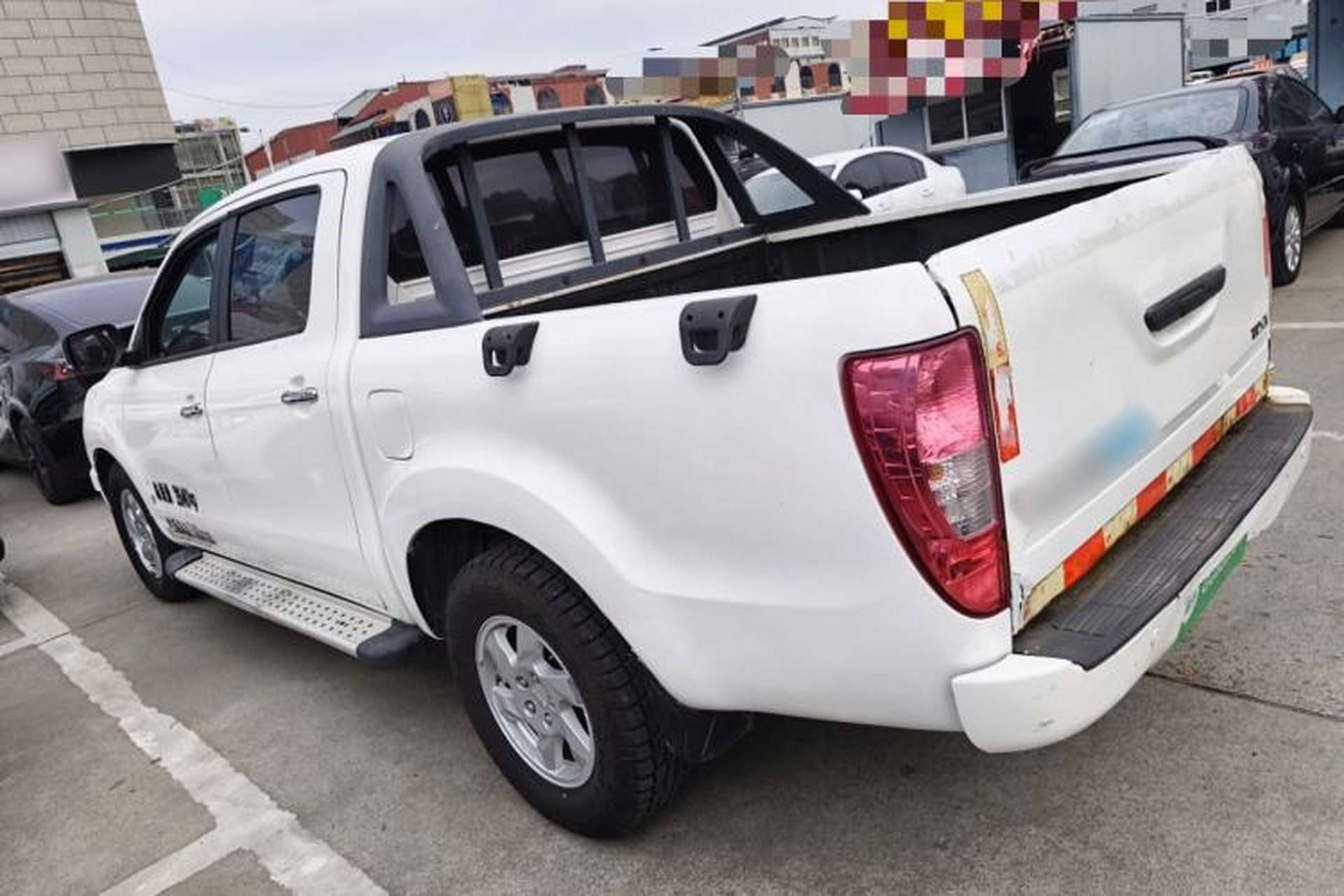 Used JMC Yuhu 7 2017 2.4T Classic Edition Diesel Two-Wheel Drive Luxury Version JX4D24A5L Exterior 3