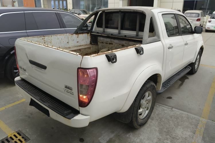 Used JMC Yuhu 7 2017 2.4T Classic Edition Diesel 4x4 Luxury Version JX4D24A5L Exterior 5
