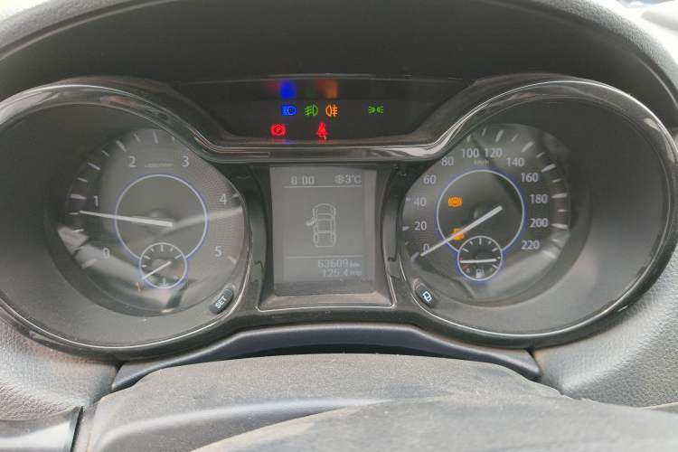 Used JMC Yuhu 7 2017 2.4T Classic Edition Diesel 4x4 Luxury Version JX4D24A5L Instrument Cluster