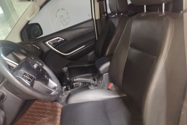 Used JMC Yuhu 7 2017 2.4T Classic Edition Diesel 4x4 Luxury Version JX4D24A5L Left Front Seat