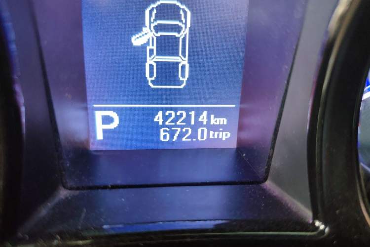 Used JMC Yuhu 7 2017 2.0T Gasoline Automatic 4x4 Ultra-Luxury Version JX4G20A5L Odometer Close Up