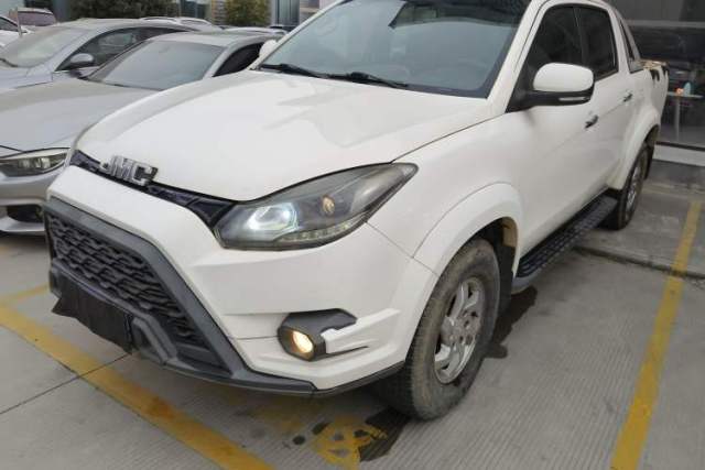 Used JMC Yuhu 7 2017 2.4T Classic Edition Diesel 4x4 Luxury Version JX4D24A5L