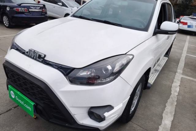 Used JMC Yuhu 7 2017 2.4T Classic Edition Diesel Two-Wheel Drive Luxury Version JX4D24A5L