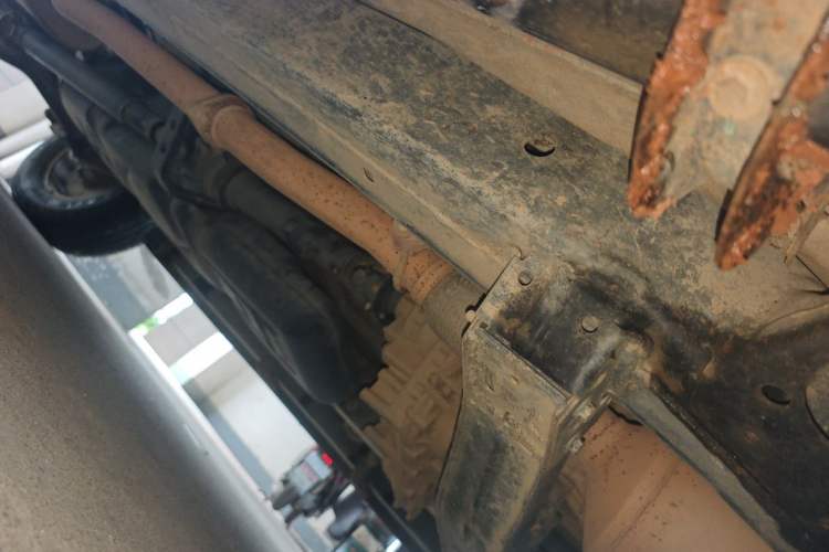 Used JMC Yuhu 7 2019 2.0T Diesel Manual 4x4 Comfort Edition China VI Standard JX4D20A6L Chassis Front Right