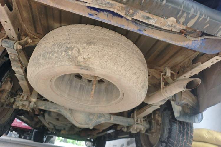 Used JMC Yuhu 7 2019 2.0T Diesel Manual 4x4 Comfort Edition China VI Standard JX4D20A6L Chassis Rear